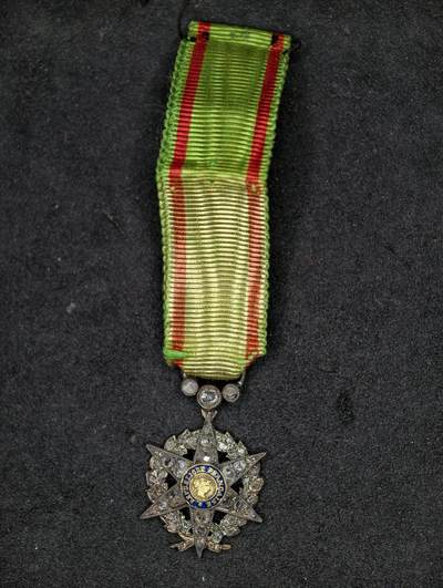 凯旋世界勋赏（第21期冬季大拍）（欢迎送拍）（对拍品有疑问请询问客服，不接受到手刀，出价默认拍品品相。请认真阅读拍卖规则！出价默认已认可！）（收到货请录制开箱视频，无视频概不处理问题。） - 法国农业珠宝商带钻勋章满钻石银制核心金制