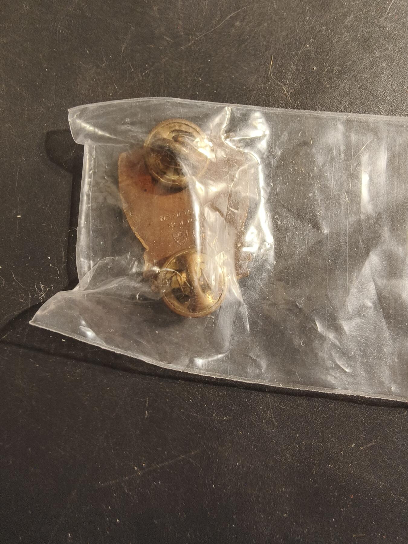 老王徽章第175期 美国纽约预备军官团证章