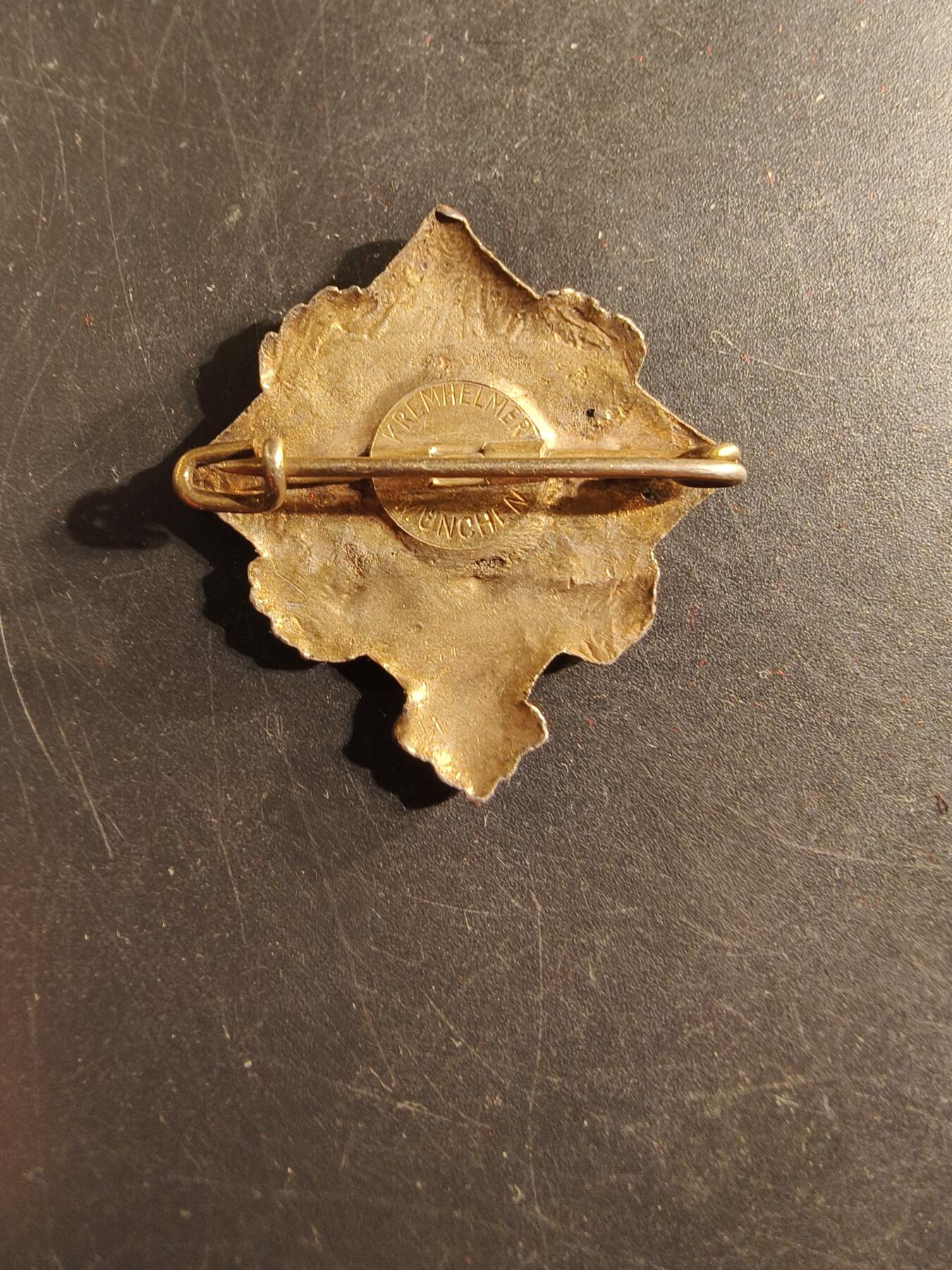 老王徽章第175期 德国传统服饰与风俗保护协会20周年证章