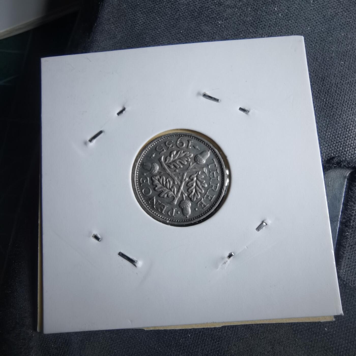 沼泽如烟--第955场 英国1935年3便士银币