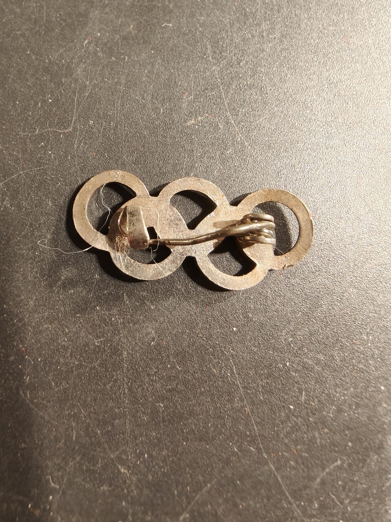 老王徽章第175期 德三奥运会证章