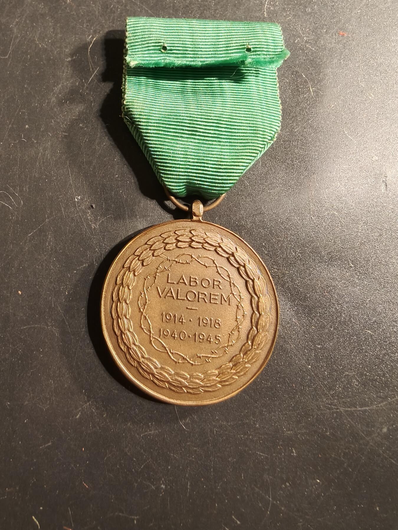 老王徽章第175期