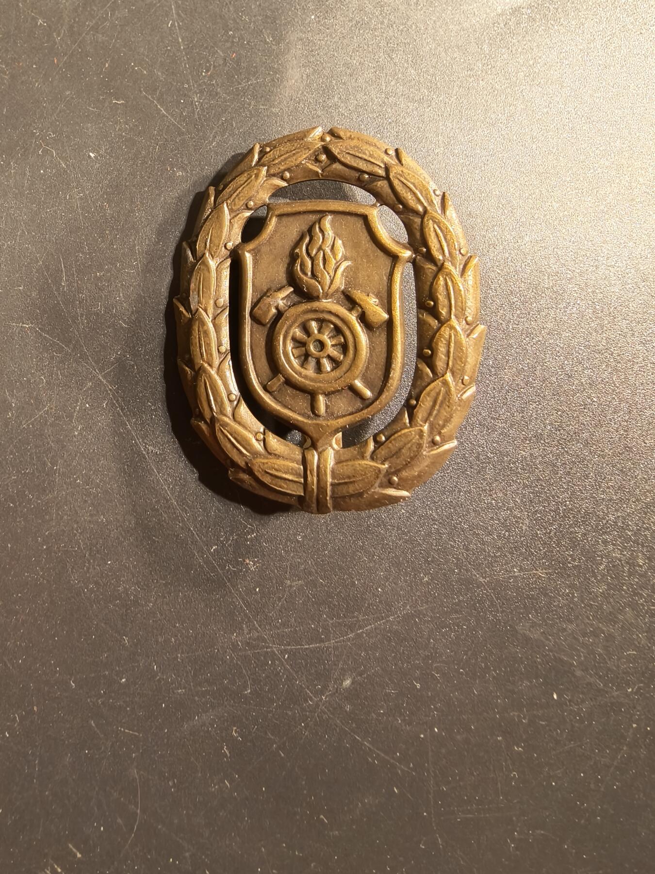 老王徽章第175期