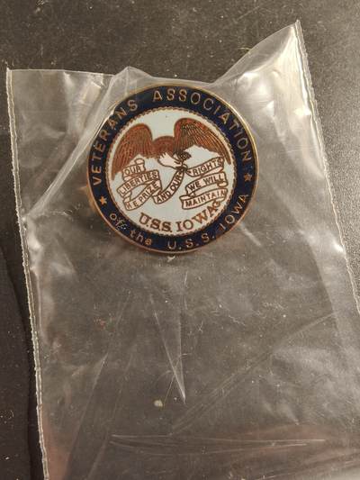 老王徽章第175期 - 美国爱荷华号军舰退伍军人协会证章