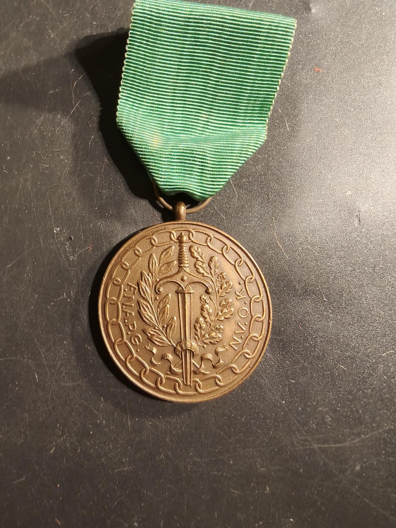 老王徽章第175期