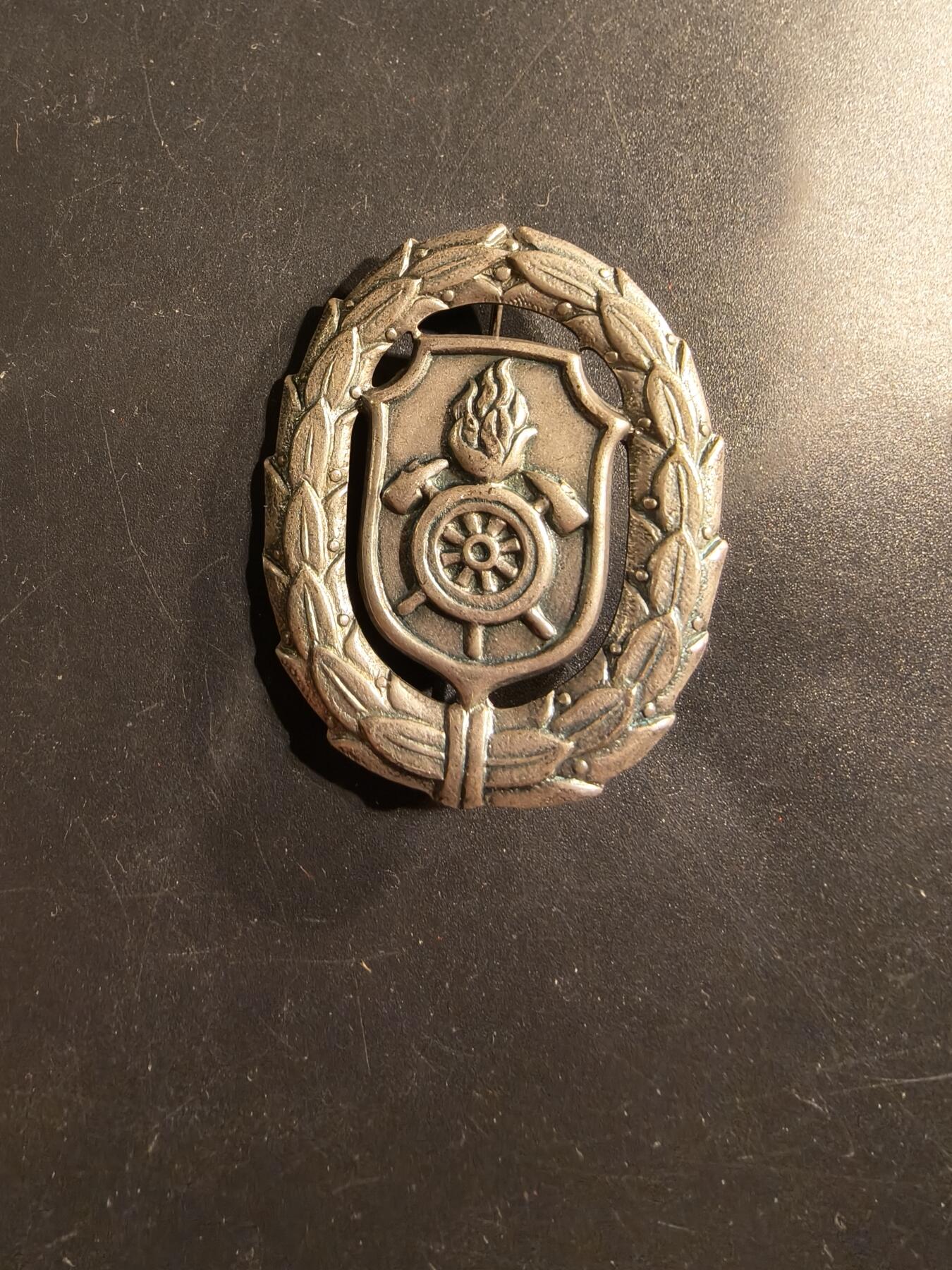 老王徽章第175期