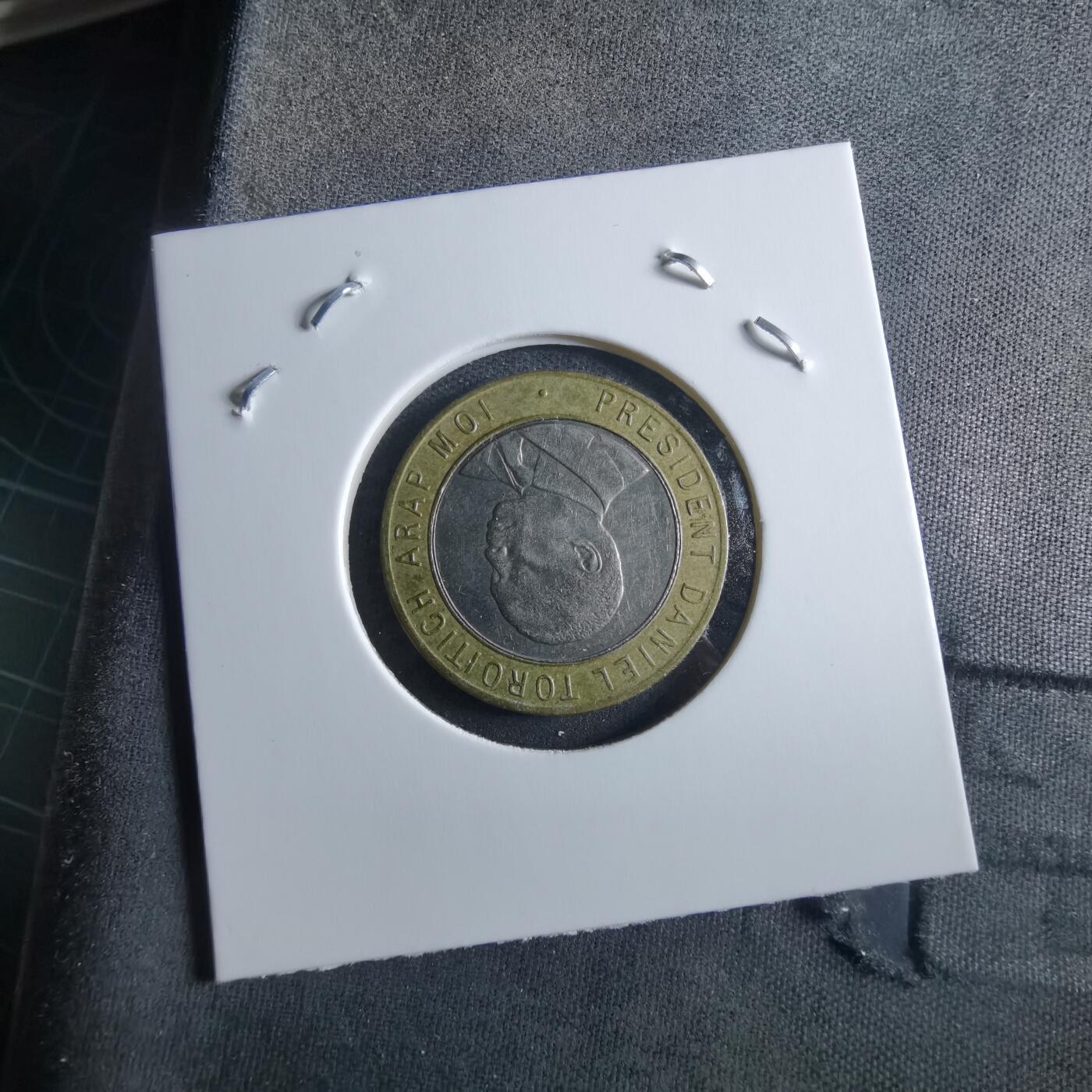 沼泽如烟--第955场 肯尼亚1995年10先令