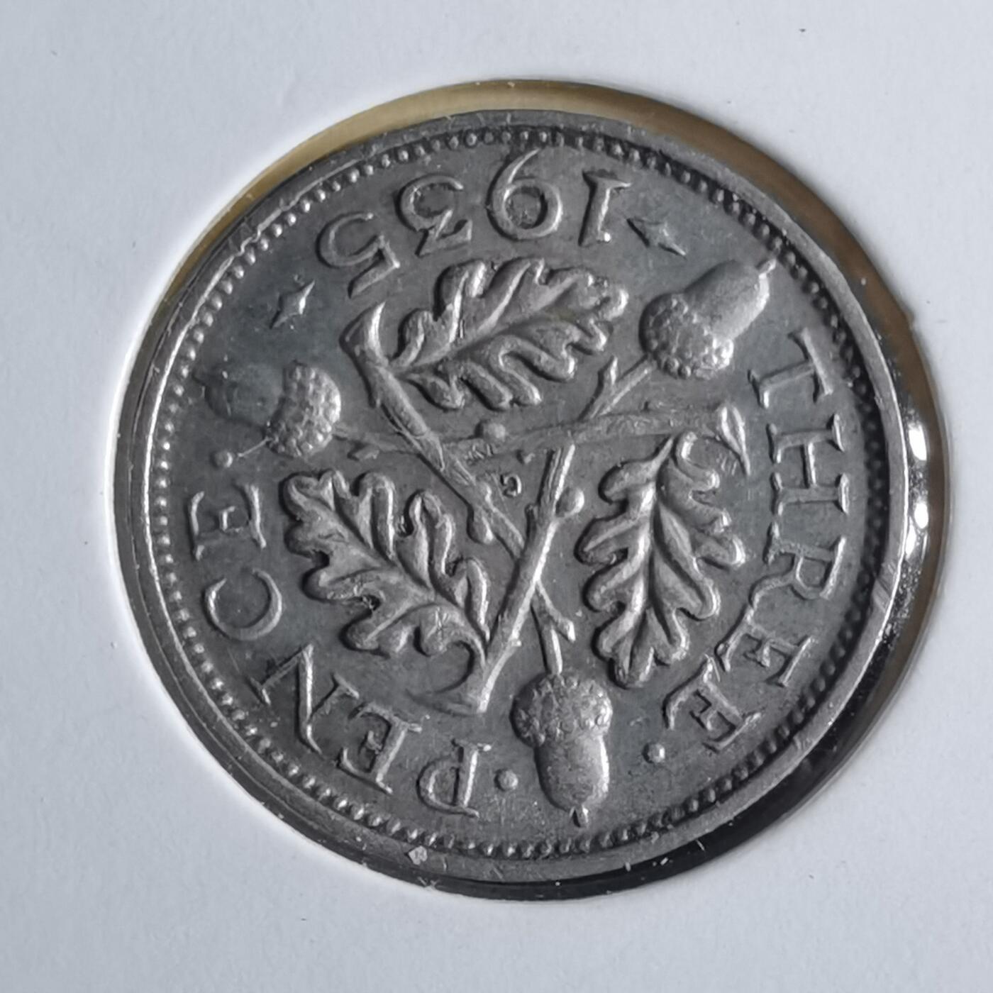 沼泽如烟--第955场 英国1935年3便士银币