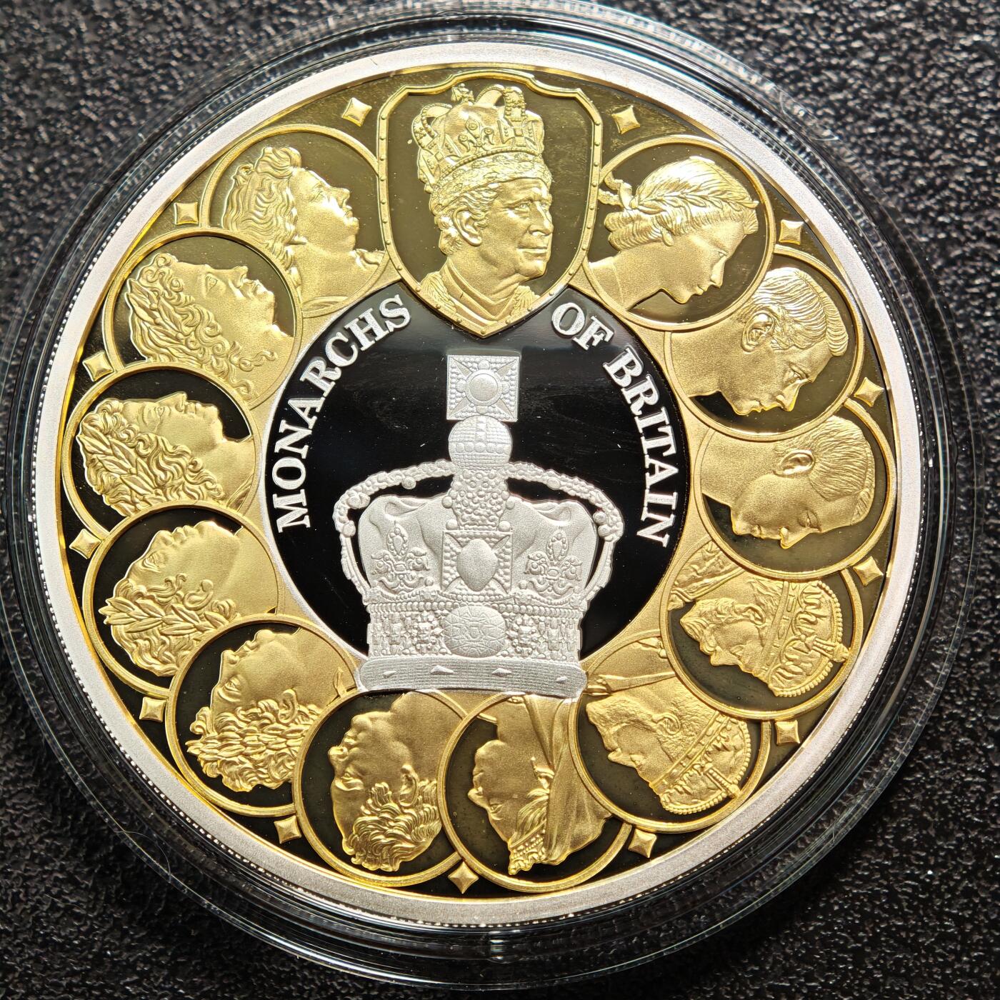 【德藏】世界币章拍卖第161期 2025年 纽埃英国君主局部镀金1元精制纪念银币 原盒 带证书 1盎司 999银 发行量500枚