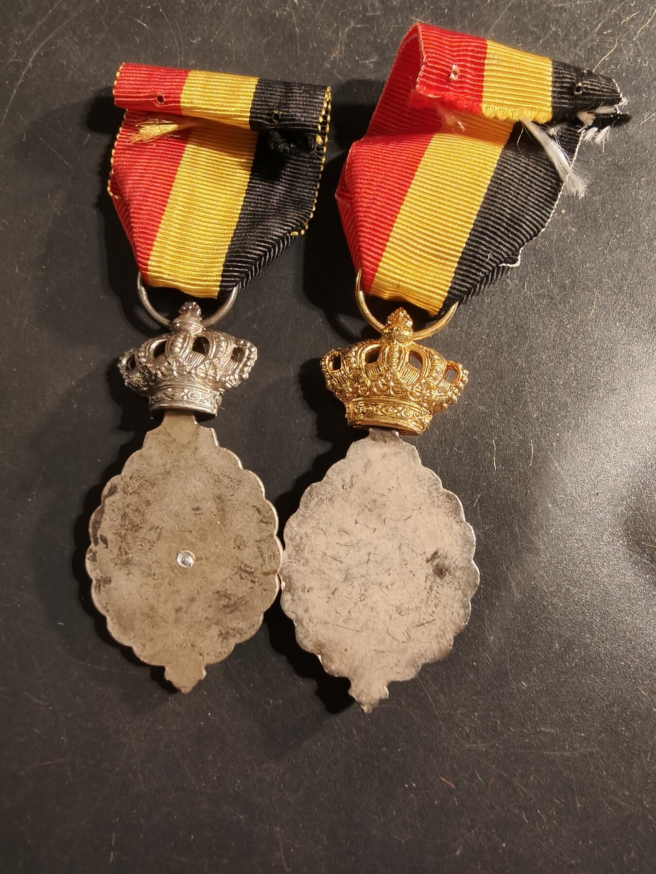 老王徽章第175期 比利时金银级劳工奖章一组