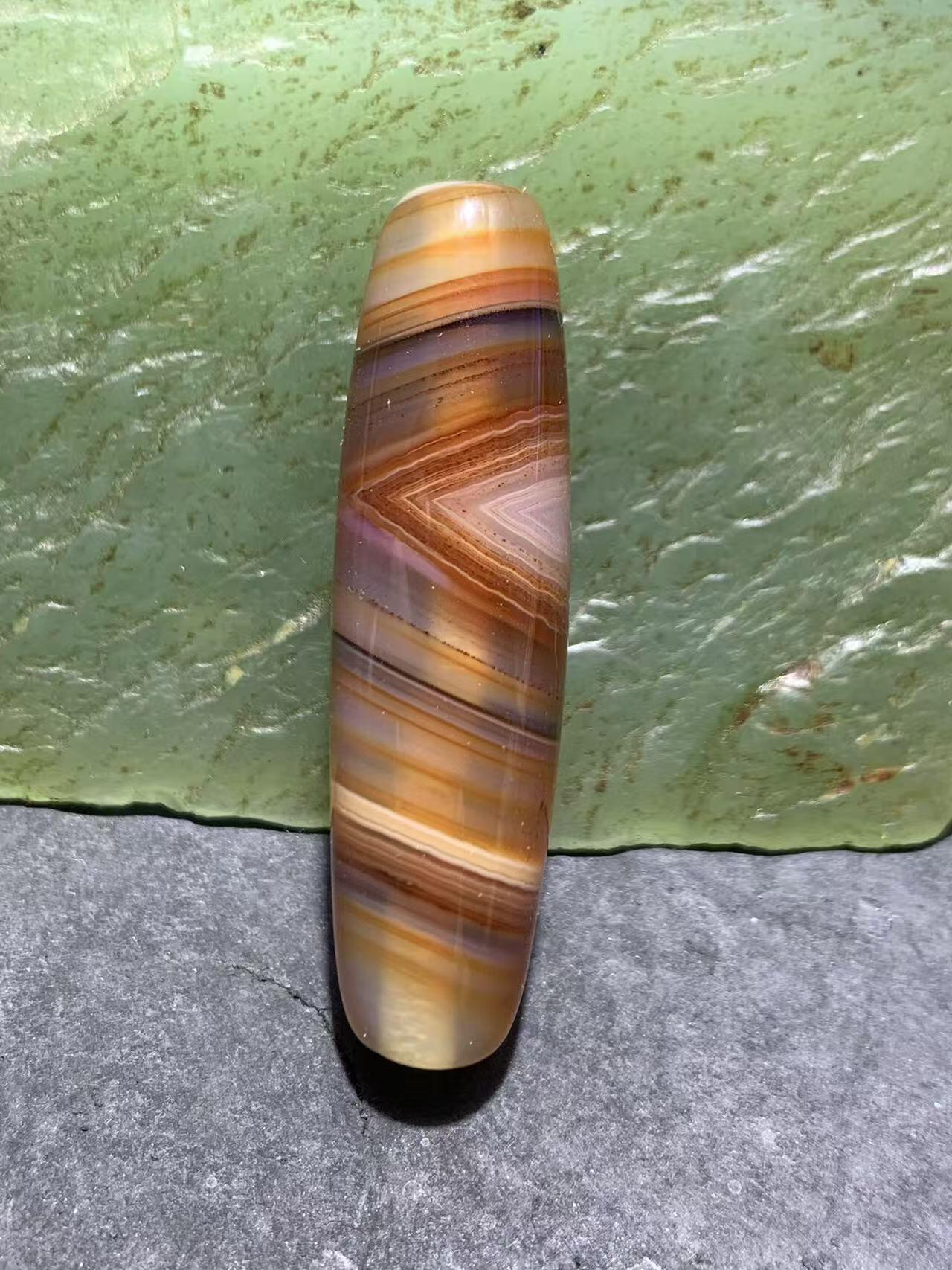 高玉化千层纹巴西玛瑙随形通货桶珠一个，，