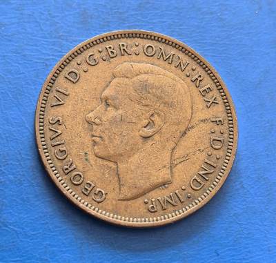 外国优质银币非洲美洲币，周六九点倒数截拍，满百包邮，持续收拍 - 英国1945 年乔治六世 1 便士铜币，正面印国王头像 + 君主标识，背面展持三叉戟的不列颠女神像，承载二战末期英国货币文化，兼具君主纪念与国家符号收藏价值。