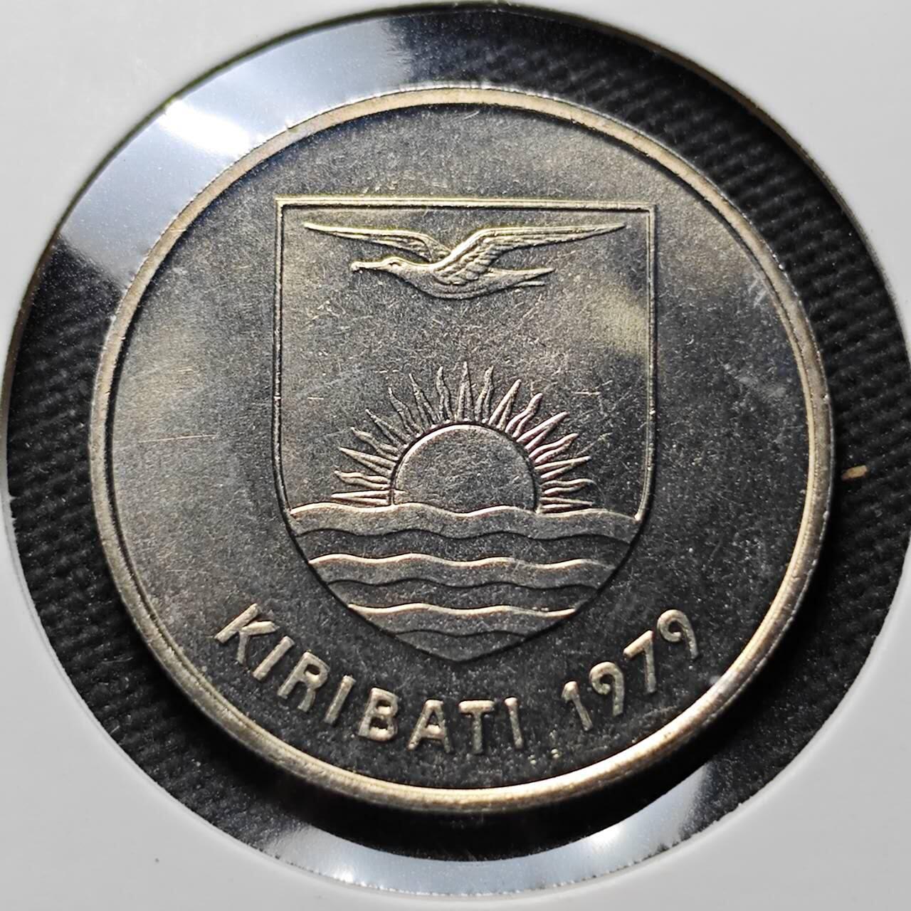 KK钱币收藏小铺  第399期  百期特拍（四拍之三）2月预留时间 周末发货  1979基里巴斯20分 好品