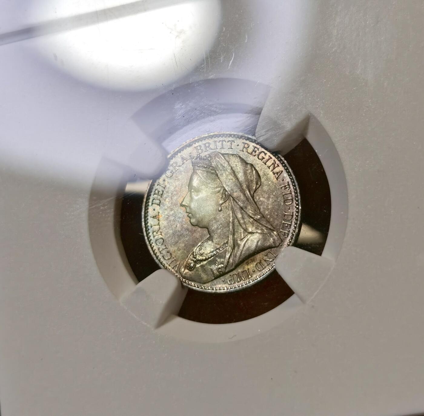 “甄选寰宇 · 臻藏岁华”新年精品场（直播拍卖）-甄臻铺-世界币章拍卖（第47期）送拍享返佣金等优惠多多