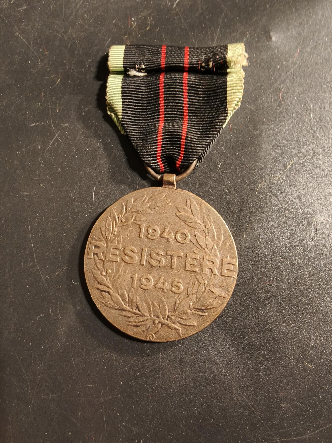 老王徽章第175期 比利时二战武装抵抗奖章