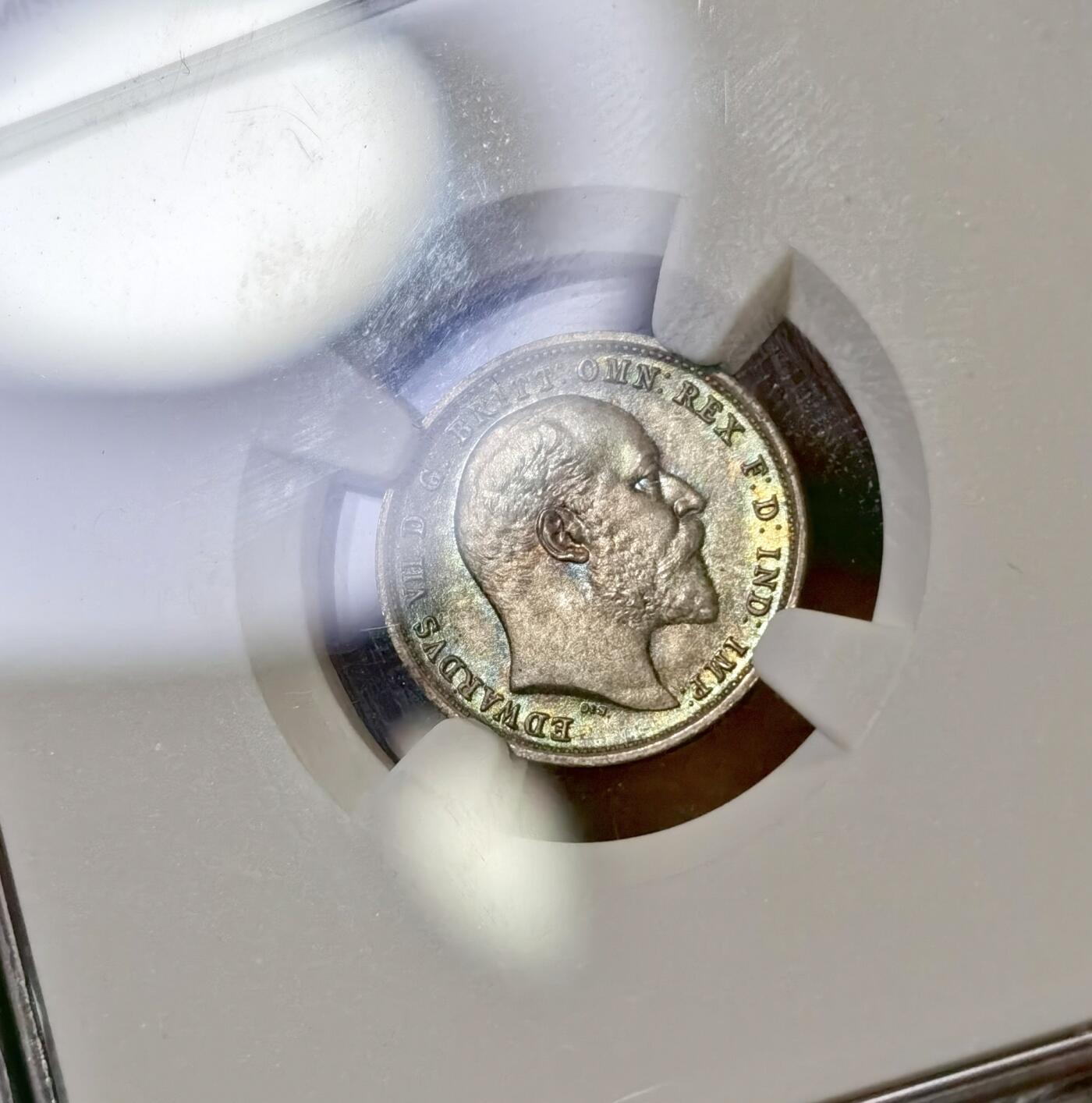 “甄选寰宇 · 臻藏岁华”新年精品场（直播拍卖）-甄臻铺-世界币章拍卖（第47期）送拍享返佣金等优惠多多