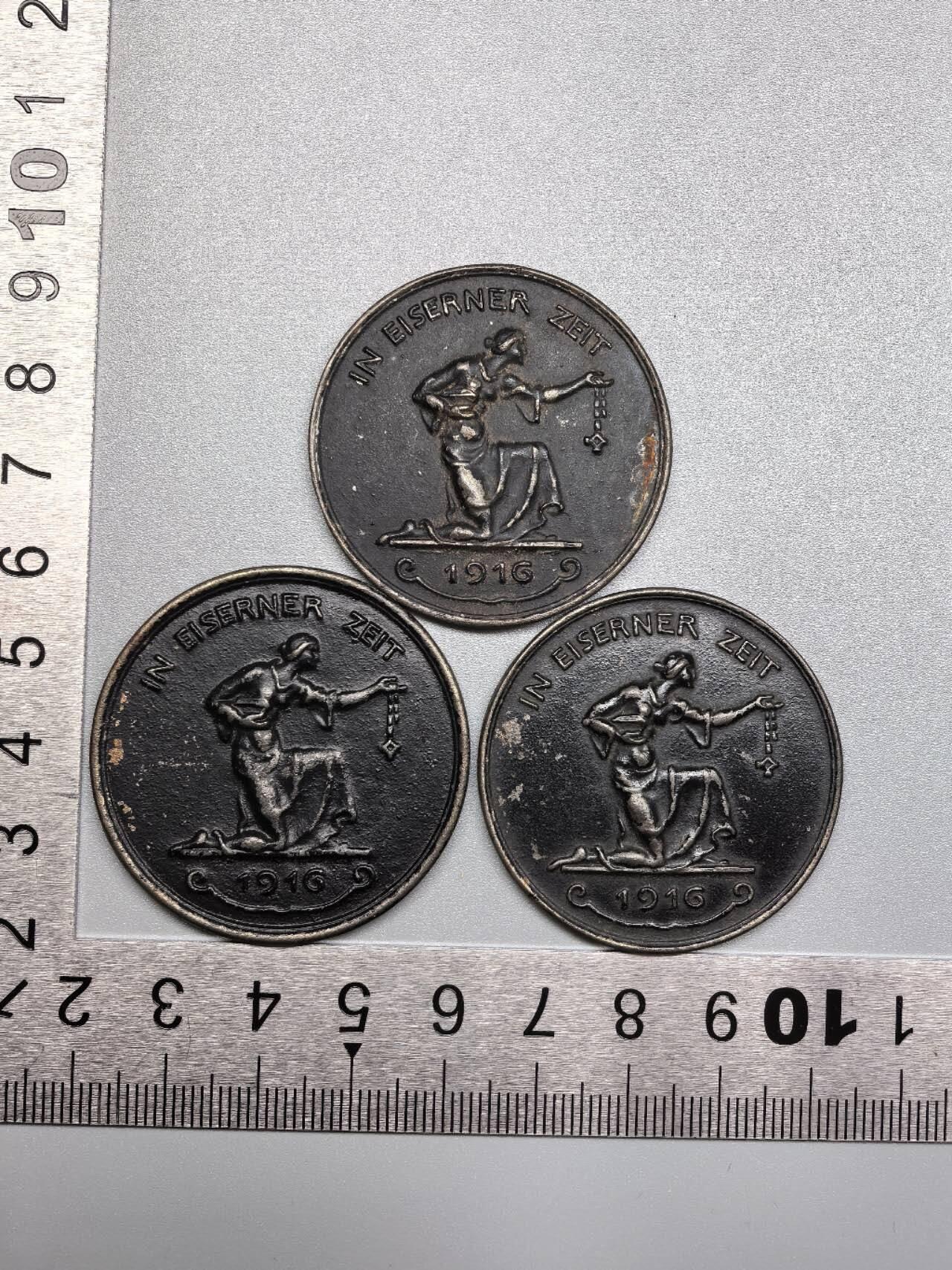 小驴勋章奖章收藏1月10日周六晚六点拍卖（珍爱和平，收藏战争，铭记历史，勿忘国耻，忠党爱国。有偿代拍，送拍规则在简介最后，参拍须阅读规则后再参拍，关系到运费包装发货时效真假辨别等关键信息，拍卖时不再发原图，看大图店主微信码在拍卖店铺介绍里）