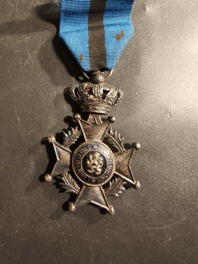 老王徽章第175期 - 比利时骑士级利奥波德二世勋章