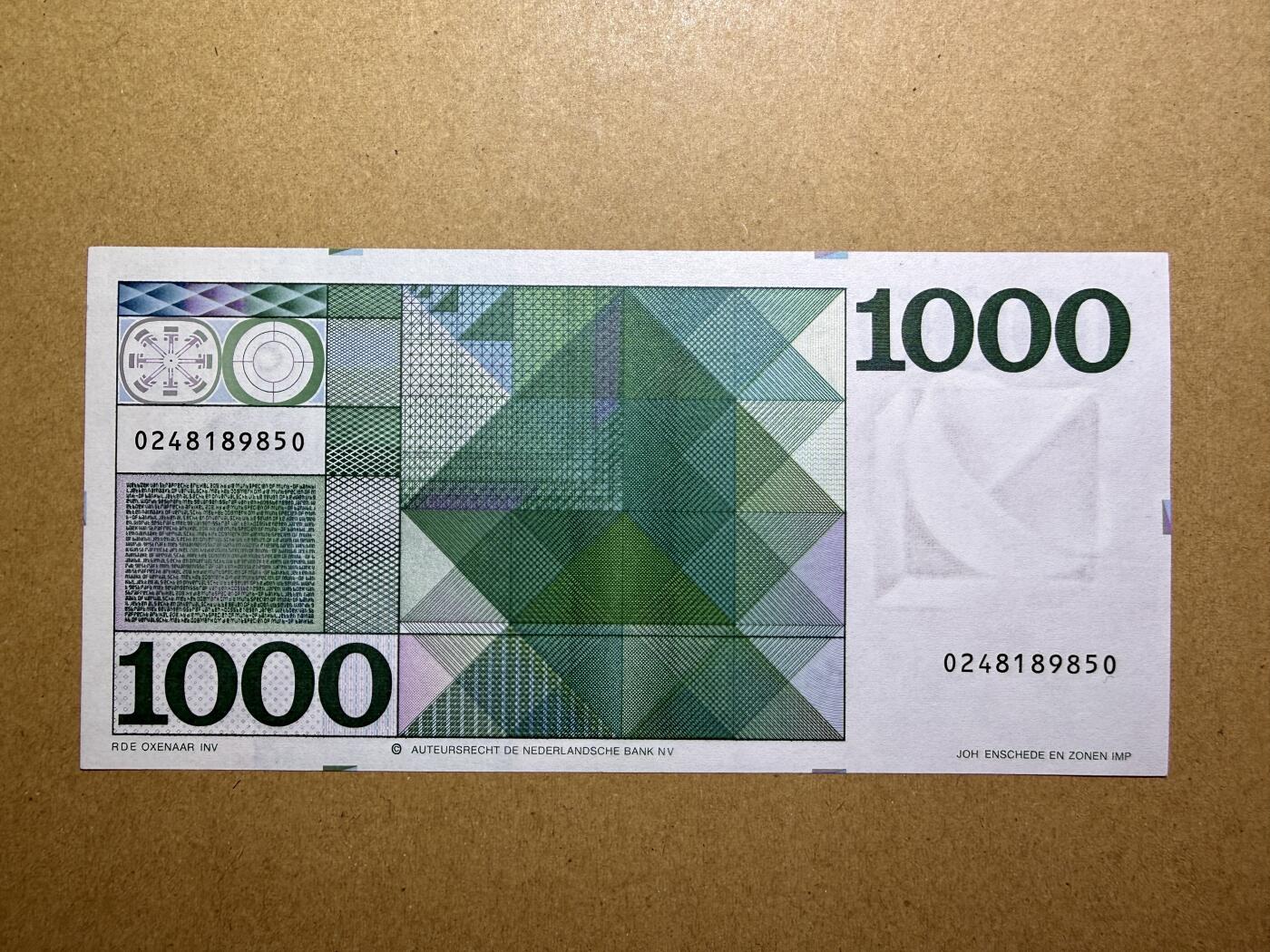 《艾美收藏》第228期-1.11周日外币精品 荷兰1000盾 AU 人像版斯宾诺莎 中间有道不明显的暗折(肉眼几乎不可见) 无4 汇率近4000元