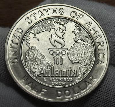 外国优质银币非洲美洲币，周六九点倒数截拍，满百包邮，持续收拍 - 稀少美国1995 年亚特兰大奥运半元，正面绘男篮竞技场景，背面展奥运火炬与世界地图，关联百年奥运赛事，精制币细节鲜活，具体育纪念与收藏价值。