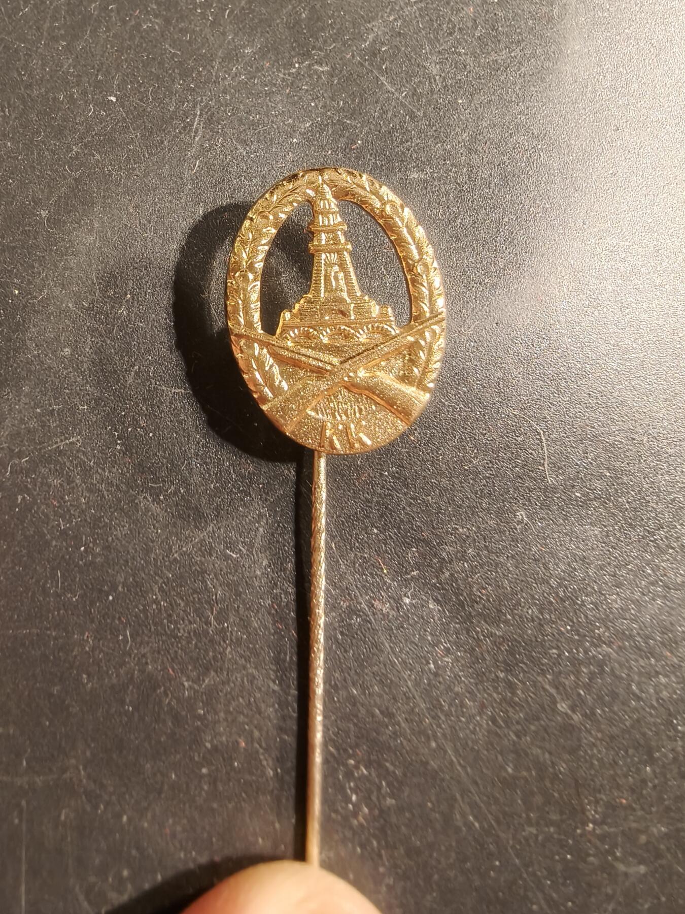 老王徽章第175期 德国基夫霍伊泽老兵协会金级射击技能针插