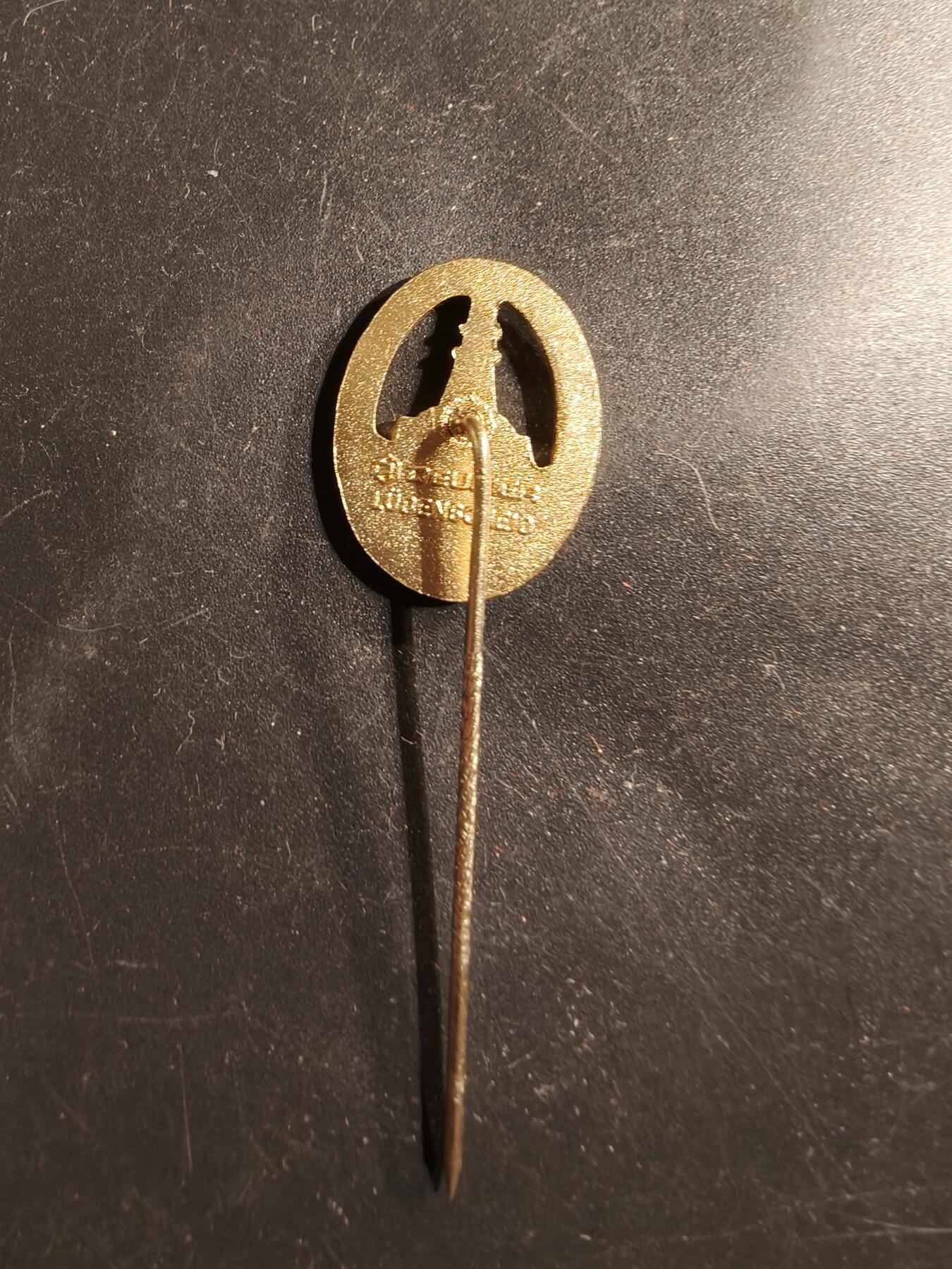 老王徽章第175期 德国基夫霍伊泽老兵协会金级射击技能针插