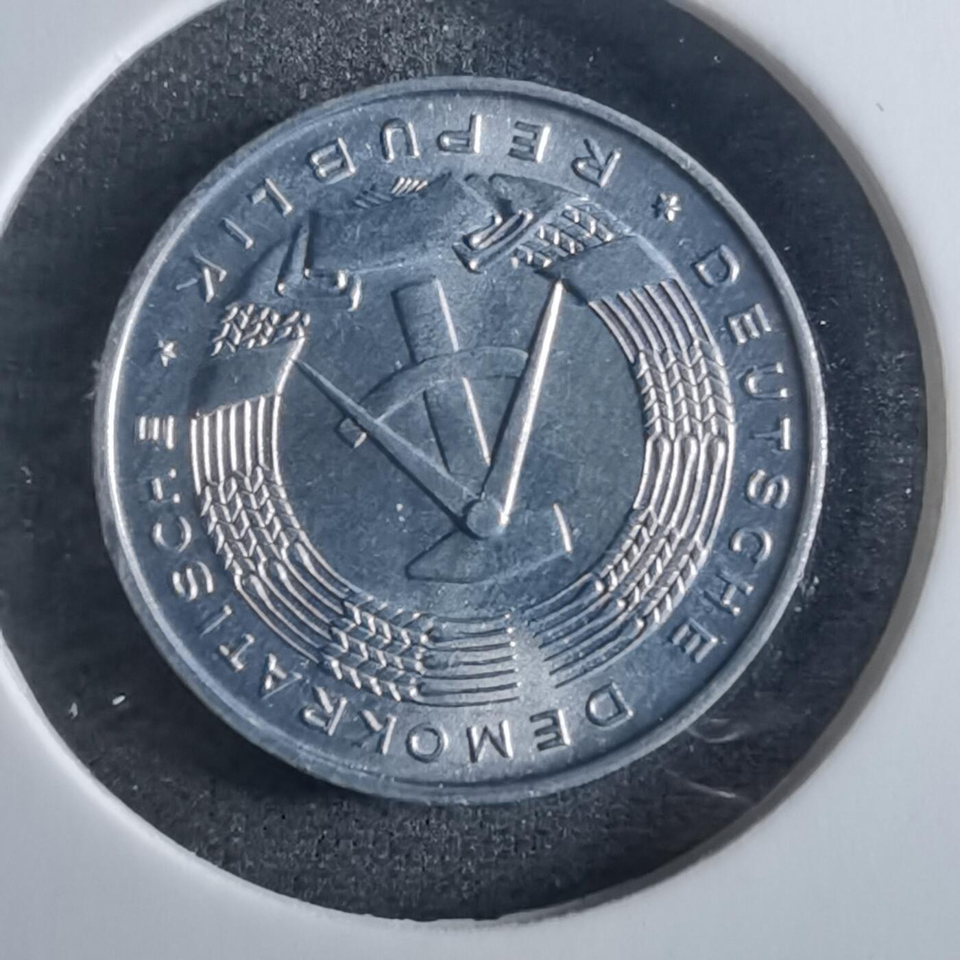 沼泽如烟--第955场 东德1968年1芬尼