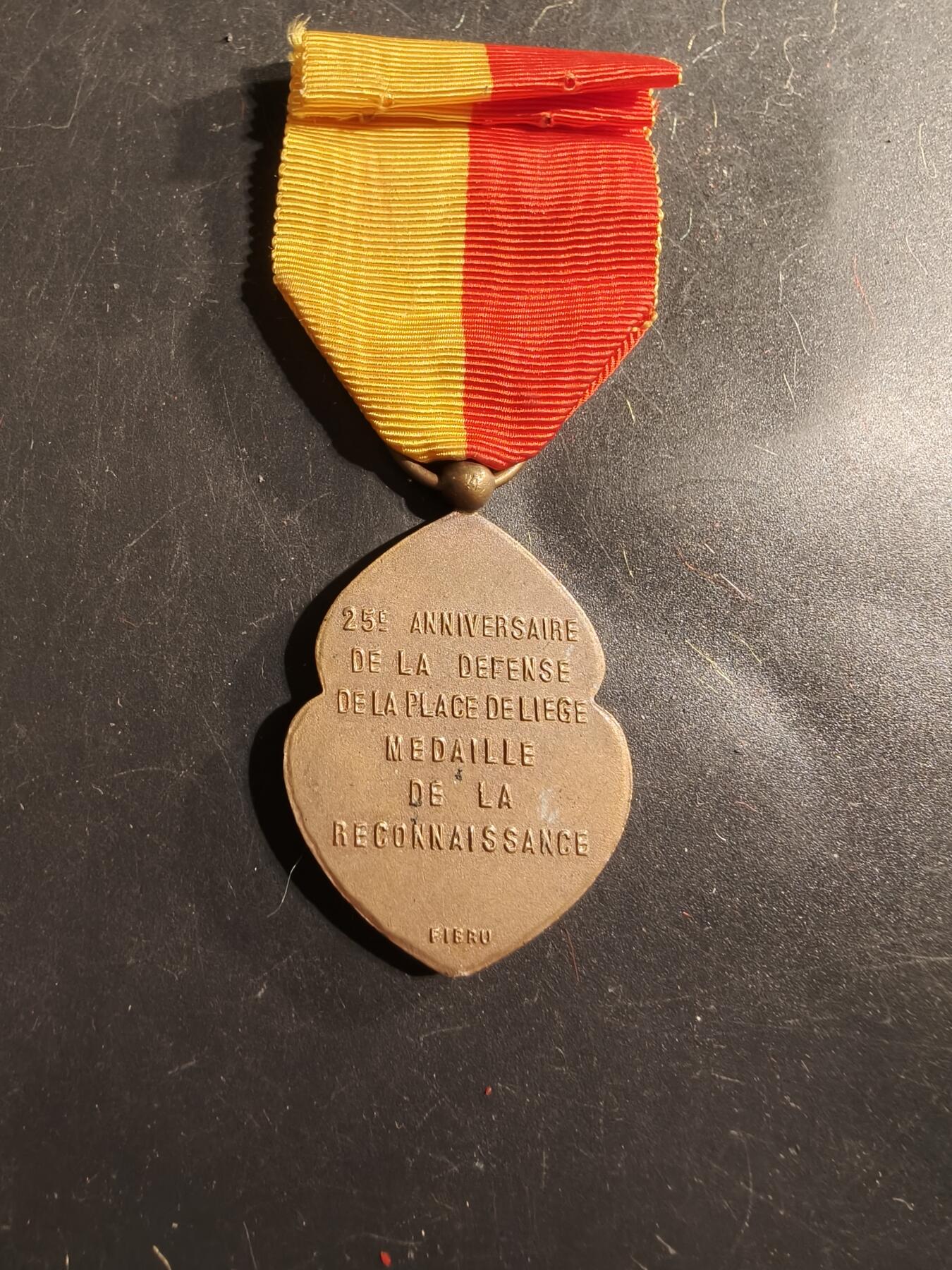 老王徽章第175期 比利时一战列日战役25周年纪念章