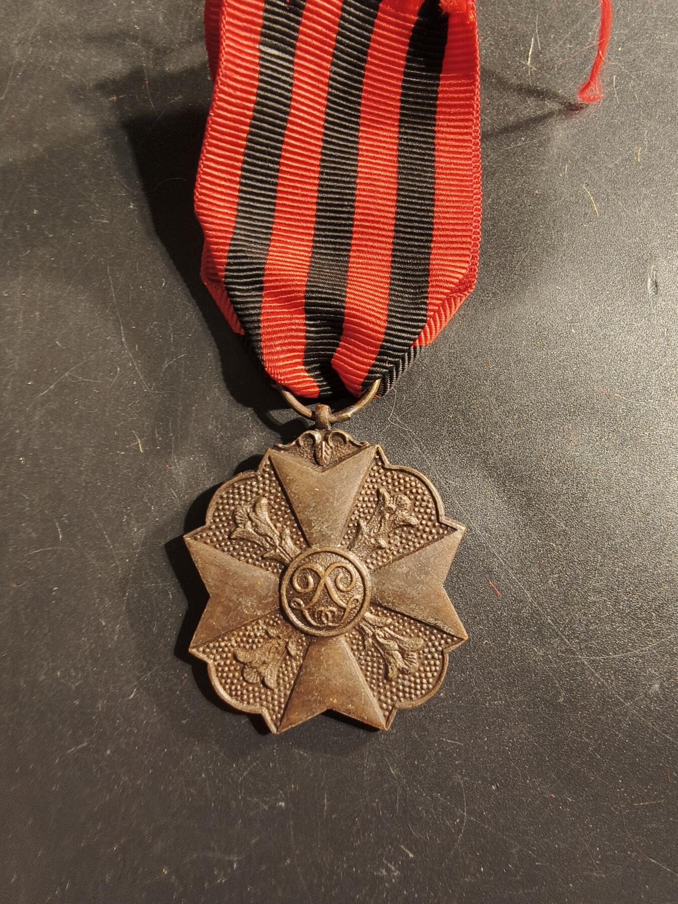 老王徽章第175期 比利时铜级民事功绩奖章