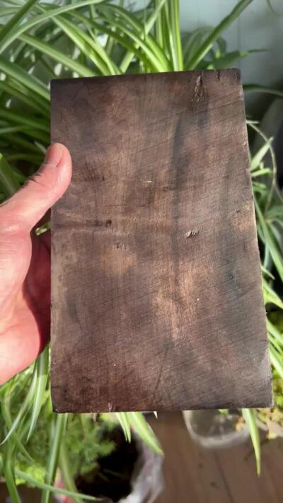 零元拍：NO10-6 金丝楠 牌子料  氧化极佳呈现出紫铜一般的颜色。满金丝 果香满满 尺寸：20/12厚3.8CM