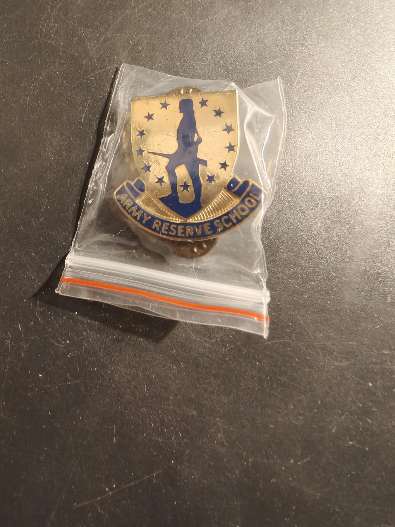 老王徽章第175期 美国陆军预备役学校证章