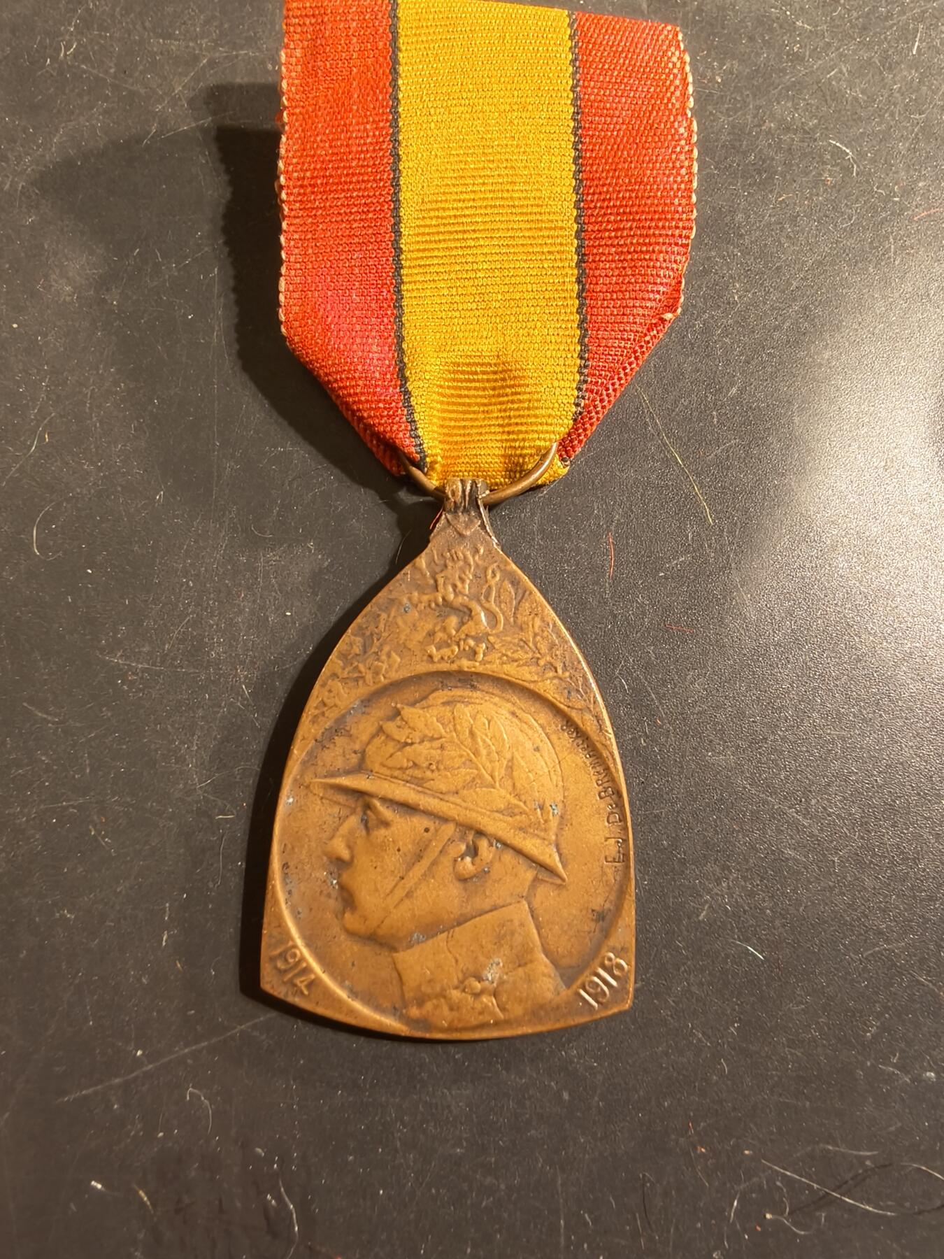 老王徽章第175期 比利时一战纪念章