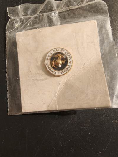 老王徽章第175期 - 美国海军陆战队荣誉退休证章     原封未拆