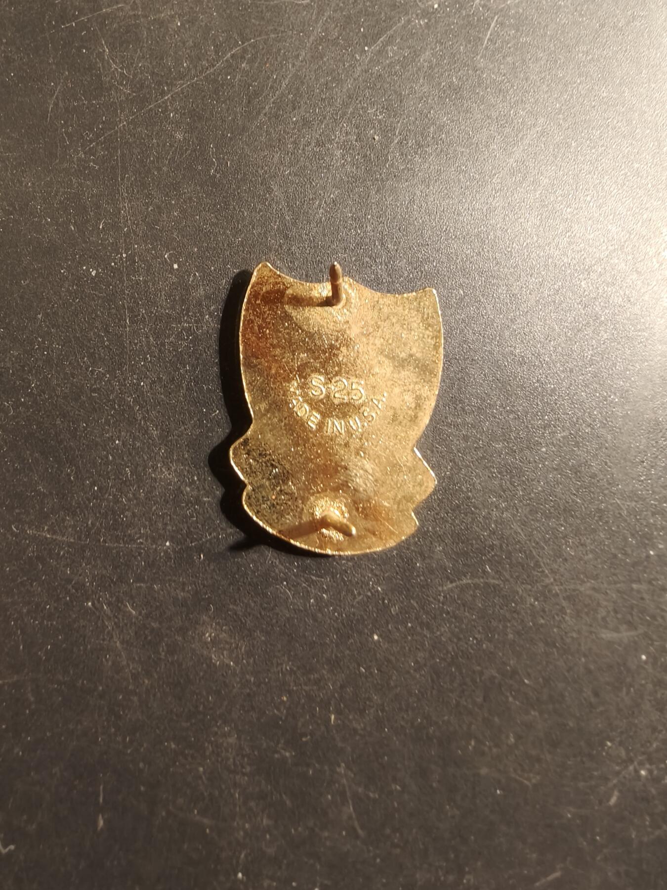 老王徽章第175期 美国第117野战炮兵团证章