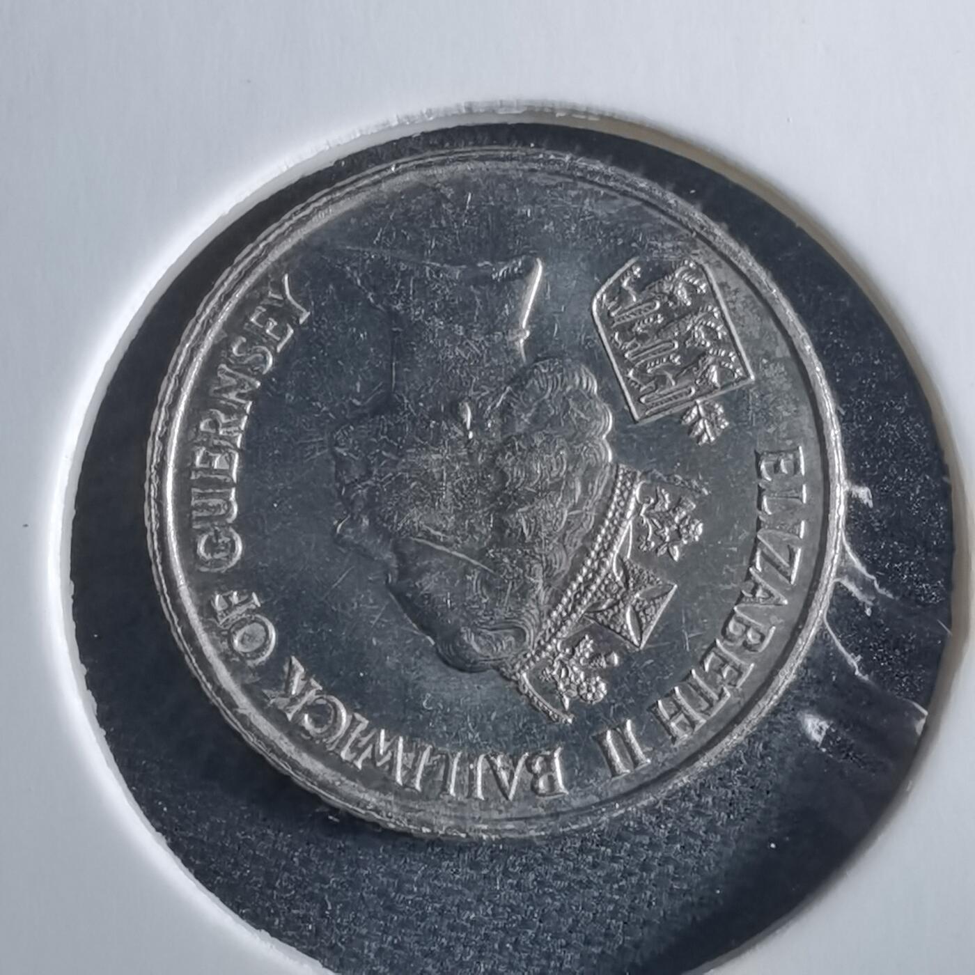 沼泽如烟--第955场 根西1992年5便士