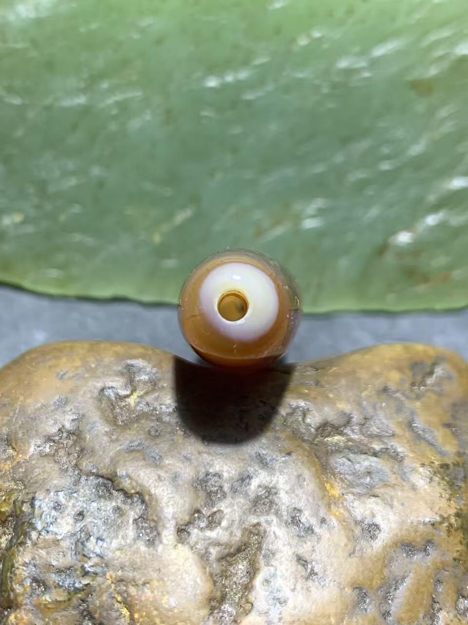 高玉化千层纹巴西玛瑙随形通货桶珠一个，，