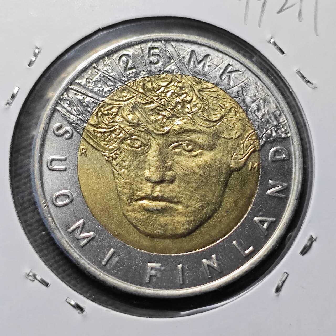 KK钱币收藏小铺  第399期  百期特拍（四拍之三）2月预留时间 周末发货  2001芬兰25马克双色币纪念币 首届滑雪锦标赛纪念