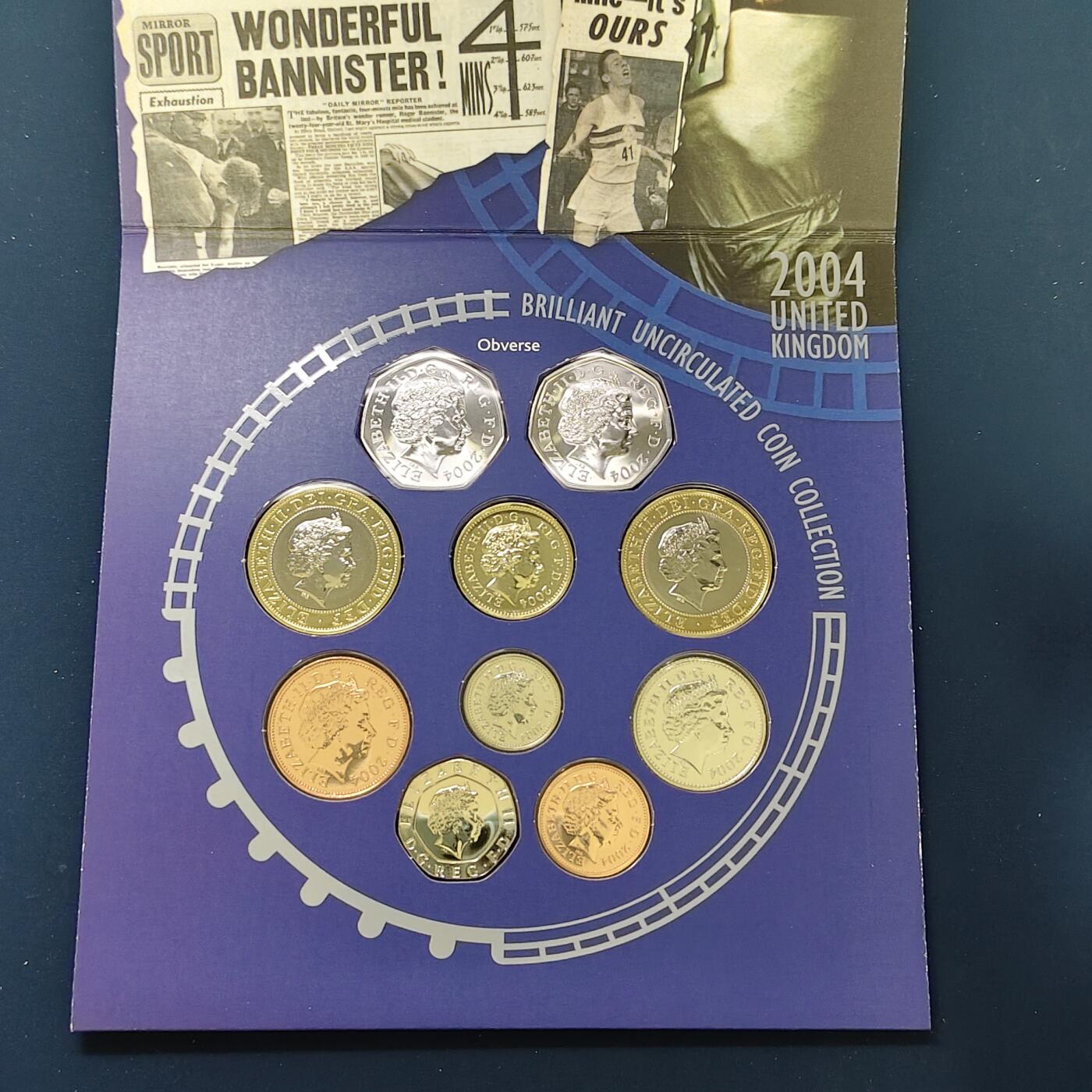 【全场包邮】纯粹捡漏拍492场【封装套币专场】-注意佣金 英国2004年官方封装套币-含2镑首辆火车200周年+2镑机械时代+1镑第四铁路桥+50便士罗杰班尼斯4分钟1英里4枚纪念币+流通套币