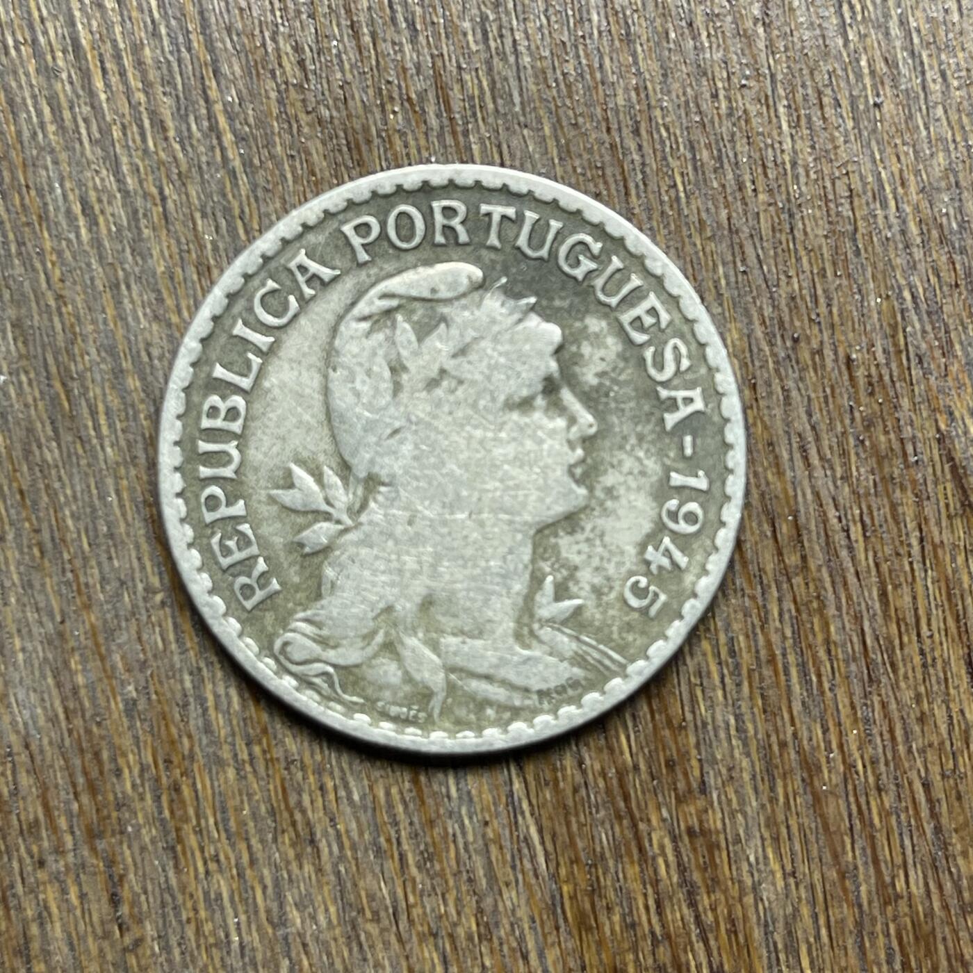 【铜匠收藏】★第137场★散币场。不寄存，30包邮。不满30元，支付5元运费。《接受代拍 代送NGC评级》 7【无寄存】1945 葡萄牙 1埃斯库多 镍币