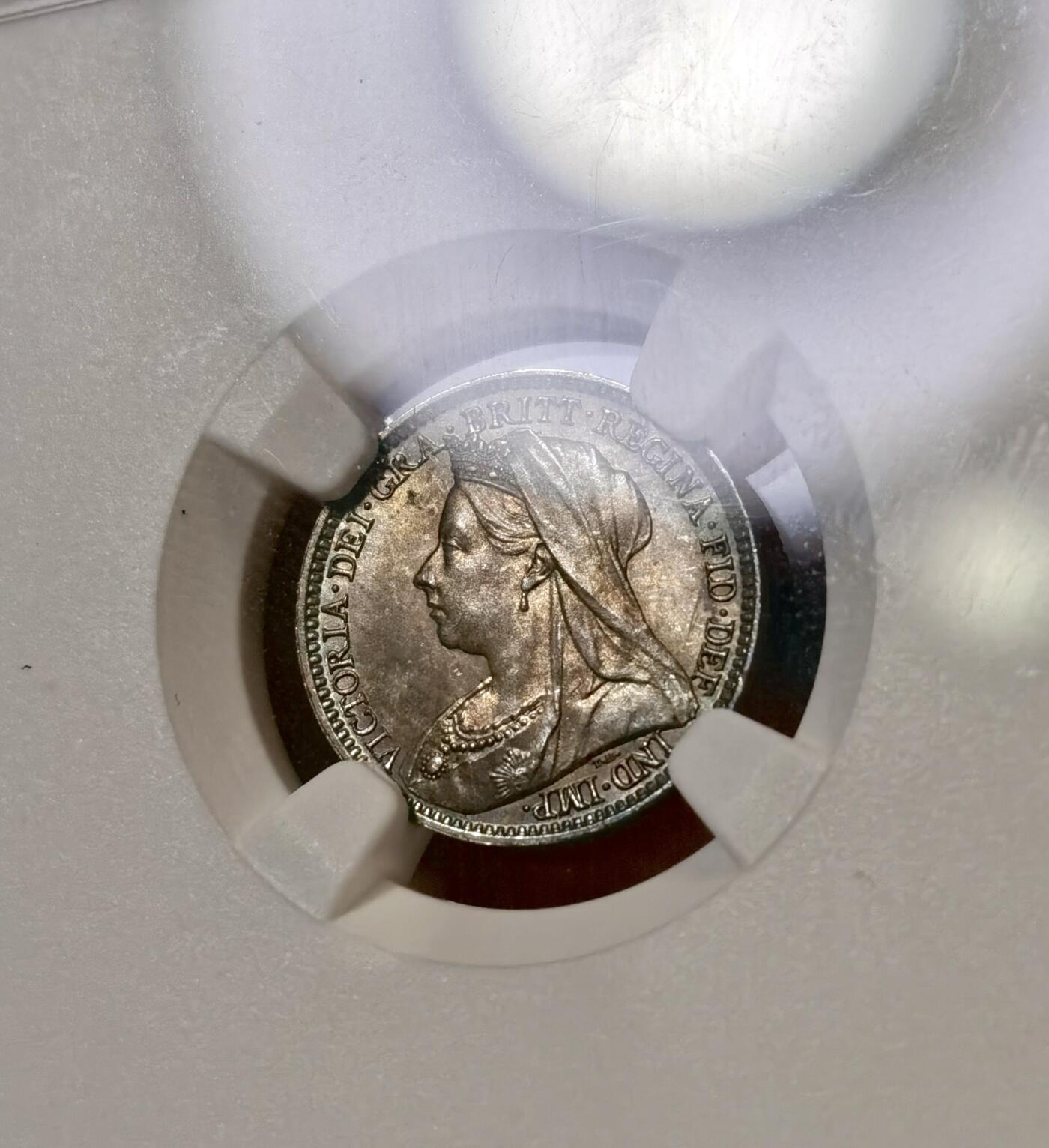 “甄选寰宇 · 臻藏岁华”新年精品场（直播拍卖）-甄臻铺-世界币章拍卖（第47期）送拍享返佣金等优惠多多