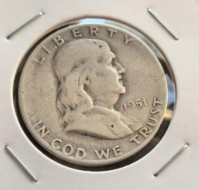 外国优质银币非洲美洲币，周六九点倒数截拍，满百包邮，持续收拍 - 美国1951 年富兰克林半元银币S版，正面是富兰克林头像配 “自由” 字样，背面是独立钟 + 小鹰饰，带 “合众为一” 格言，版式独特、是经典纪念币，收藏辨识度高。