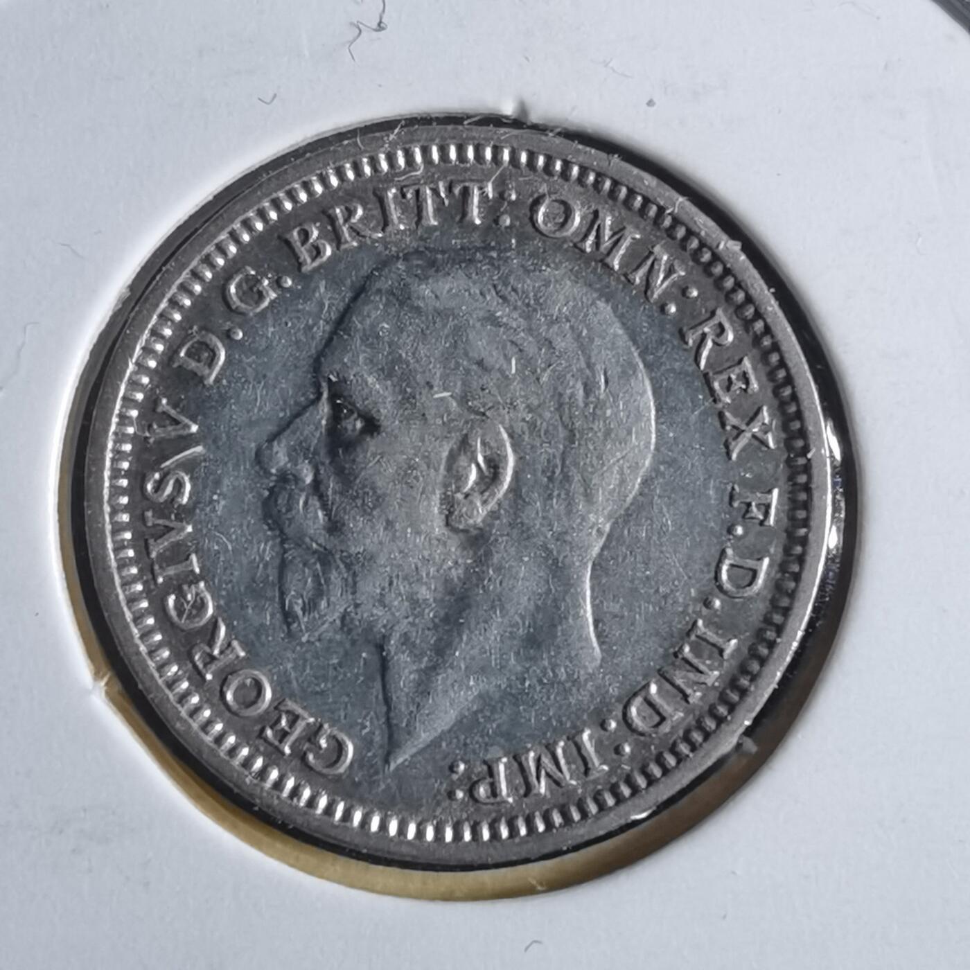 沼泽如烟--第955场 英国1936年3便士银币