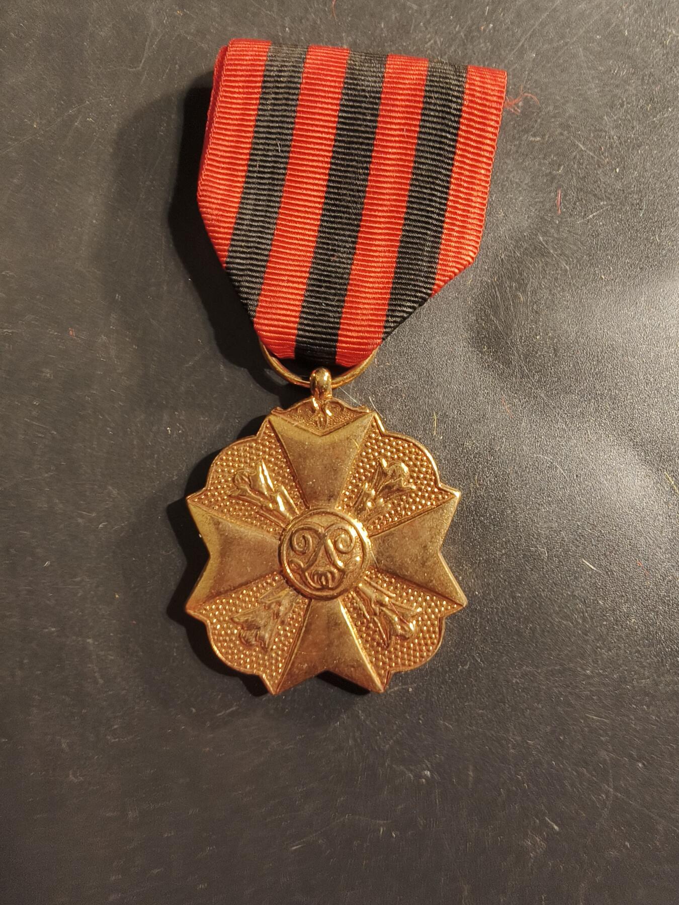 老王徽章第175期 比利时金级民事功绩奖章