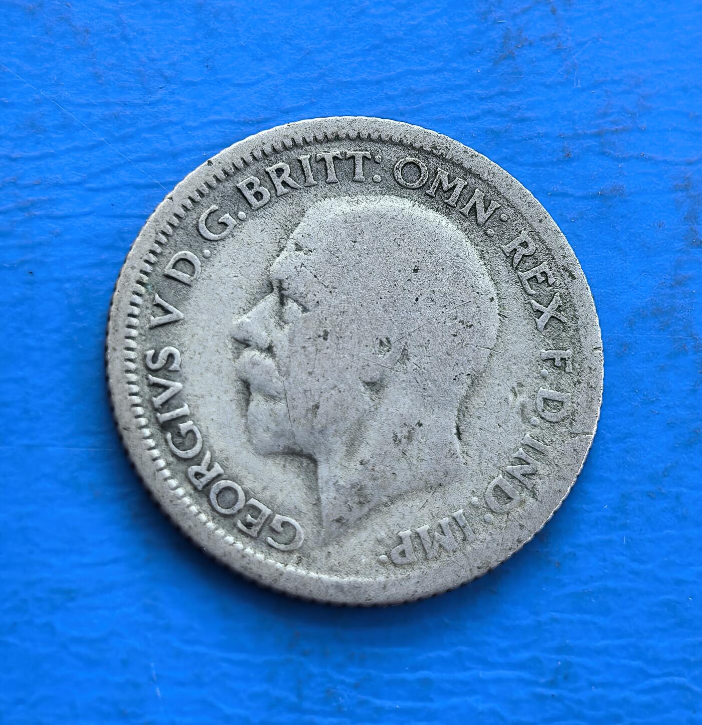 外国优质银币非洲美洲币，周六九点倒数截拍，满百包邮，持续收拍 英国1929 年6 便士银币，正面是蓟花纹饰（英国象征），背面为乔治五世头像配王室铭文，年份早 + 本土文化元素，银质币兼具历史质感与收藏辨识度