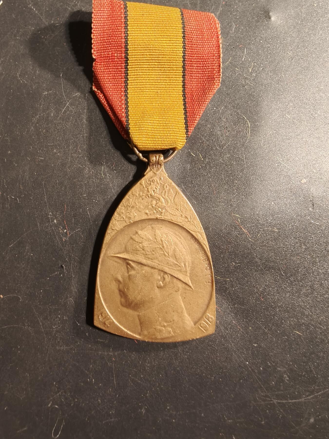 老王徽章第175期 比利时一战纪念章