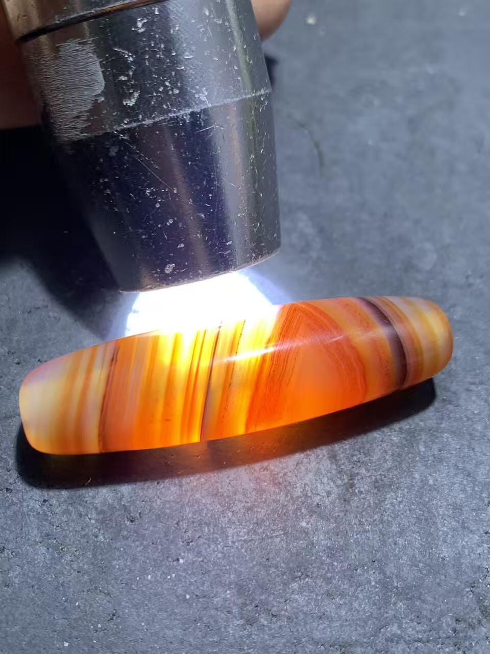 高玉化千层纹巴西玛瑙随形通货桶珠一个，，