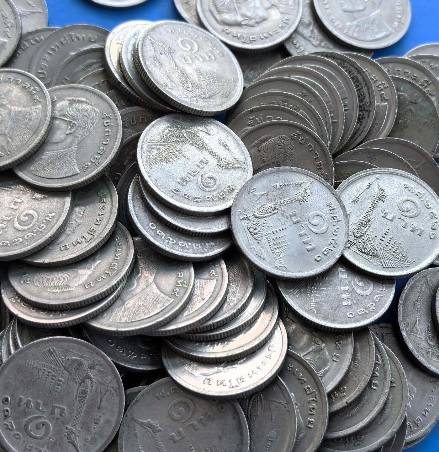 外国优质银币非洲美洲币，周六九点倒数截拍，满百包邮，持续收拍 泰国龙舟币100枚