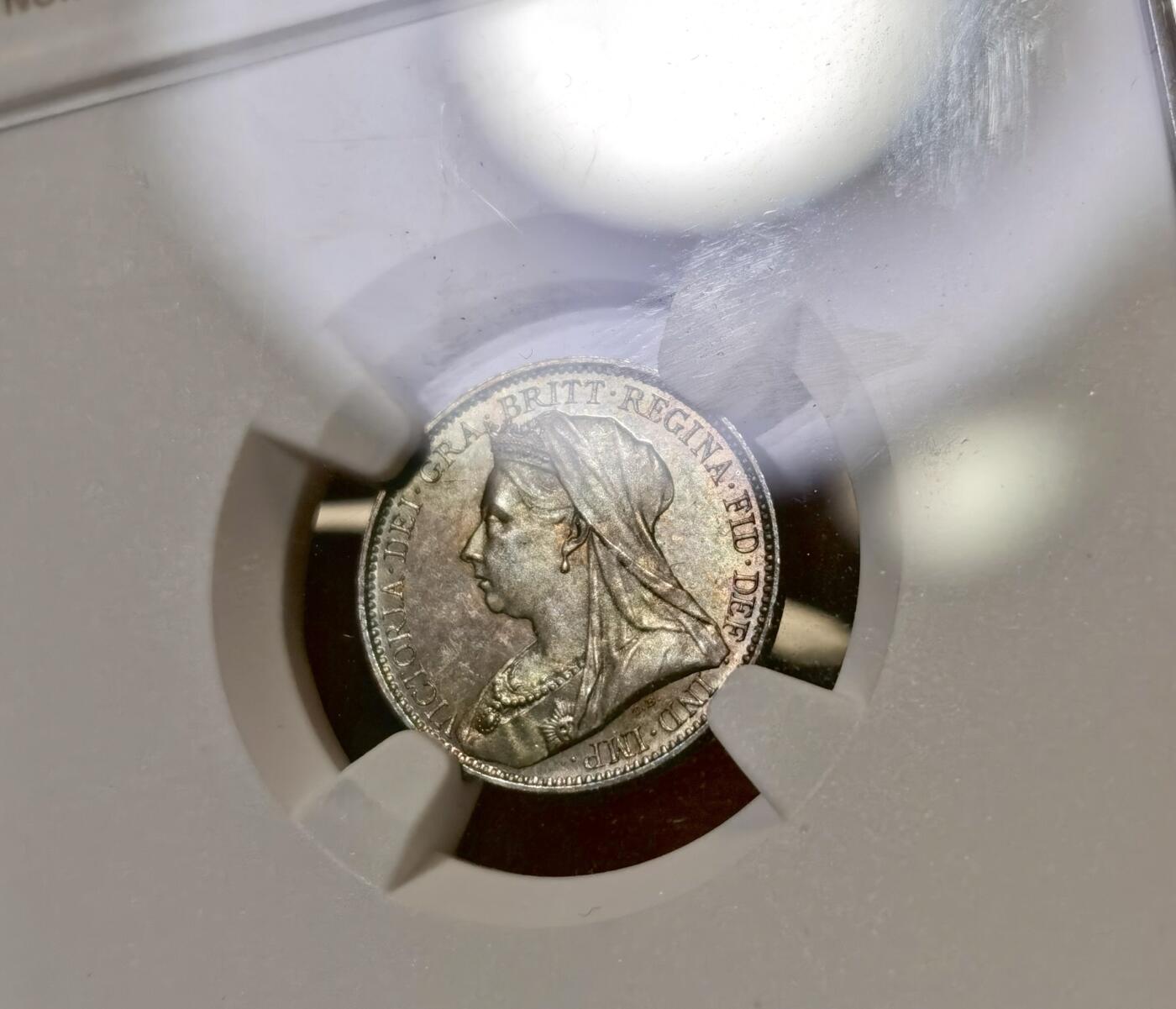 “甄选寰宇 · 臻藏岁华”新年精品场（直播拍卖）-甄臻铺-世界币章拍卖（第47期）送拍享返佣金等优惠多多