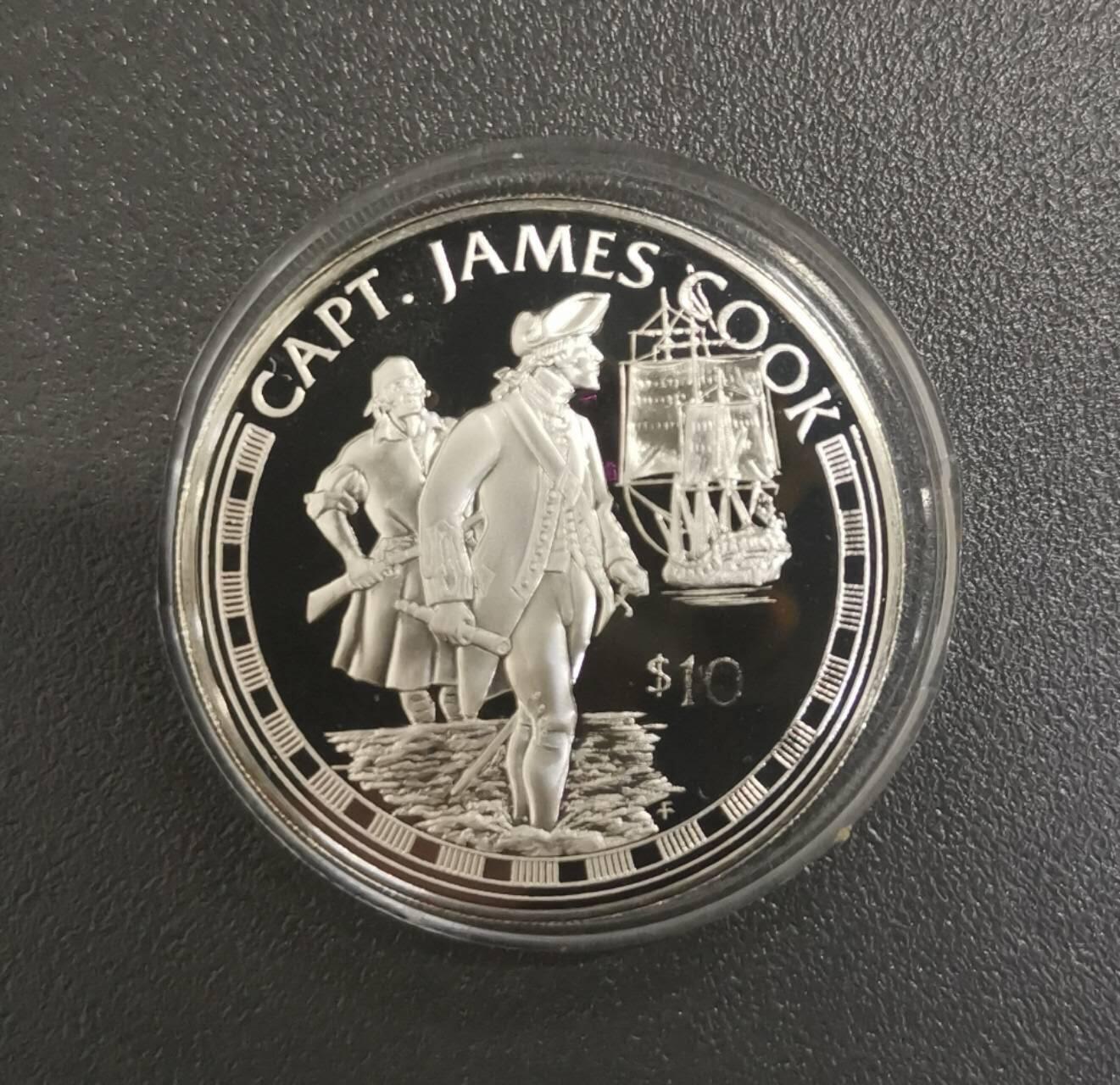《艾美收藏》第228期-1.11周日外币精品 库克群岛1994年10元银币 詹姆斯库克船长&伊丽莎白二世