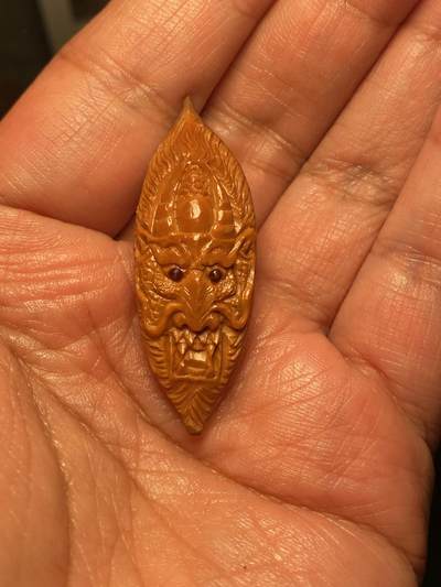 苏工名家王红秋个人作品展示 - 苏工核雕纯手工雕刻，超长二花瑞龙单籽，个性十足，市场无同款，尺寸1。7x4.88喜欢的来